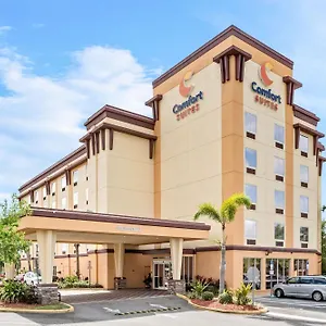 https://comfort-suites-orlando-airport.davenporthotels.org